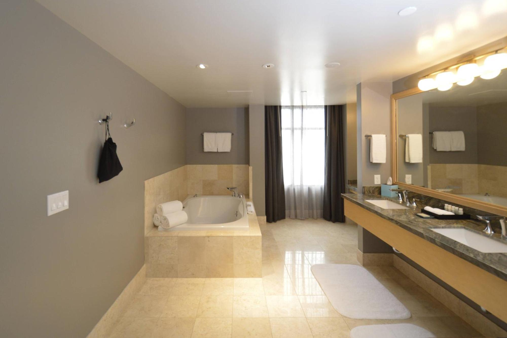 เรเนสซองส์ เรโน ดาวน์ทาวน์ โฮเทล แอนด์ สปา Hotel รีโน ภายนอก รูปภาพ
